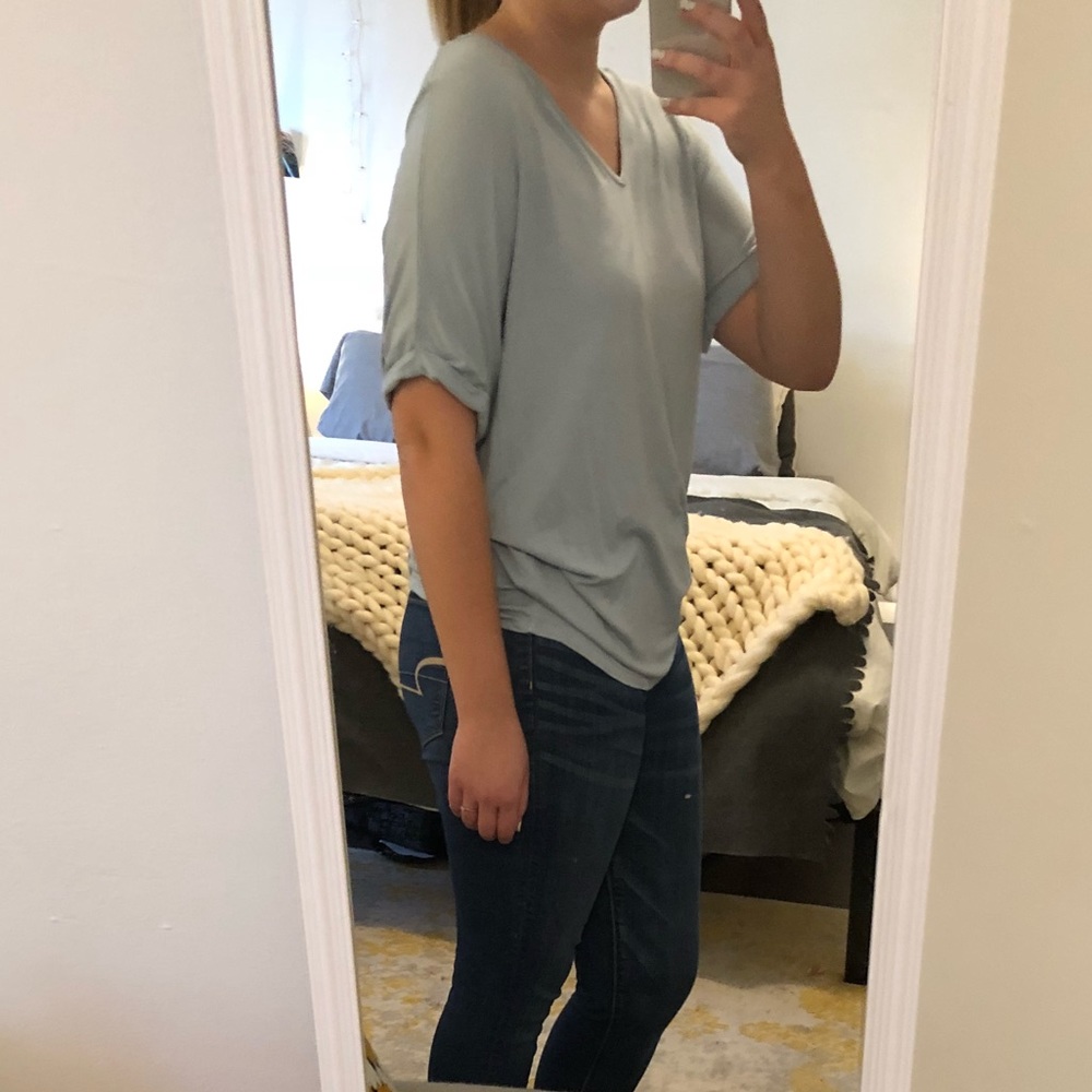 Francesca’s | T shirt